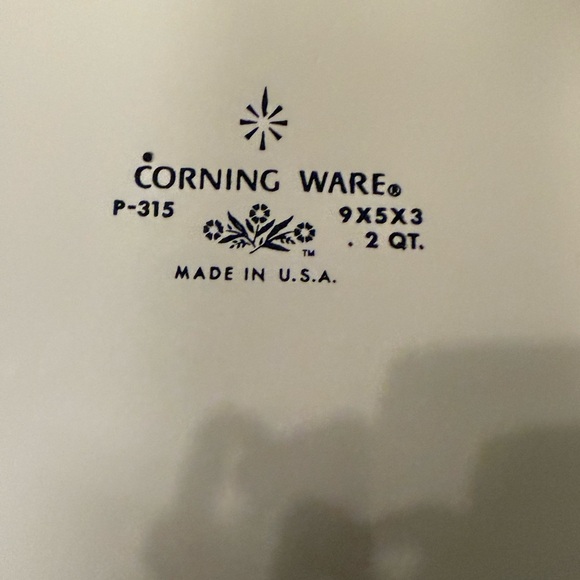 Corning Ware P-315-B loaf pan featuring the iconic Cornflower Blue pattern. - Picture 4 of 4